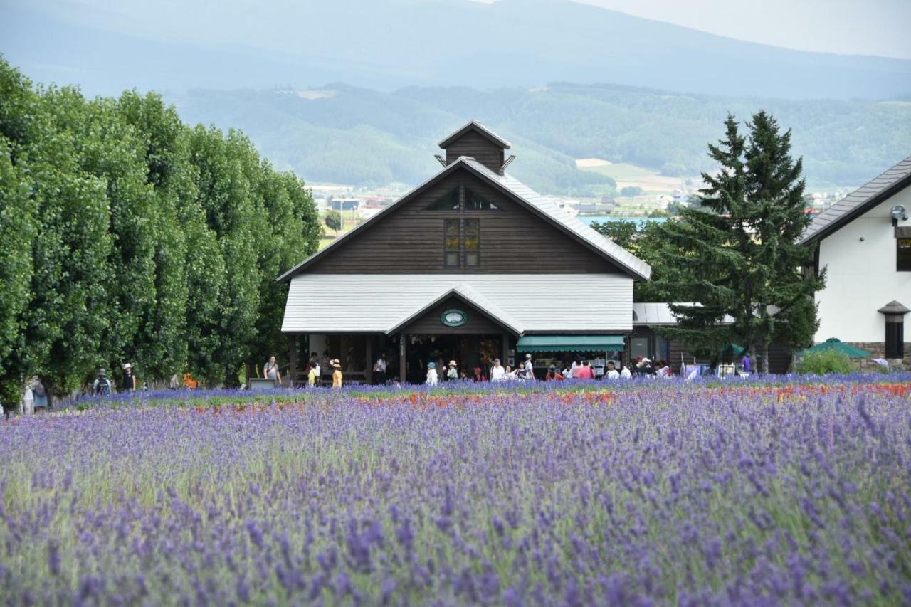 Hotel Hanafuji Inn Furano Exterior photo